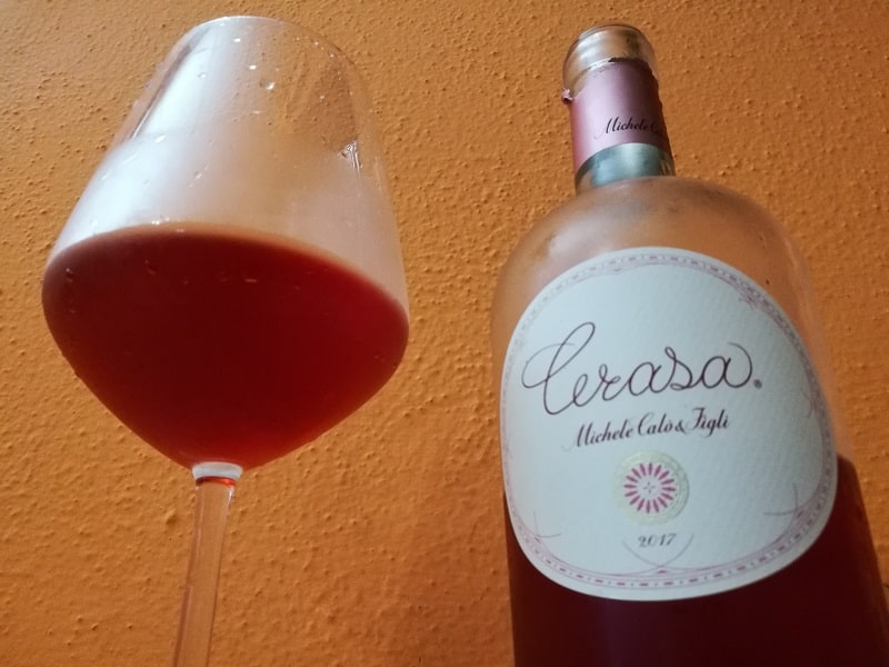 vino-rosato-salentino-e-calice vino-rosato-salentino-e-calice