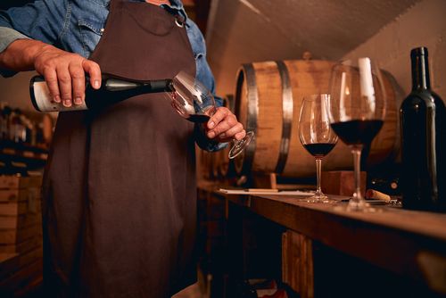 Cantinetta vini in legno: ecco i migliori portabottiglie