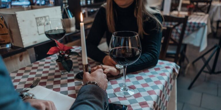 calici-romantici Calici usati in un appuntamento di coppia